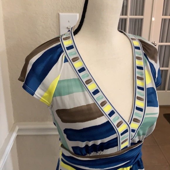BCBGMAXAZRIA blue, green, brown & yellow geometric striped short sleeve top - Picture 7 of 17